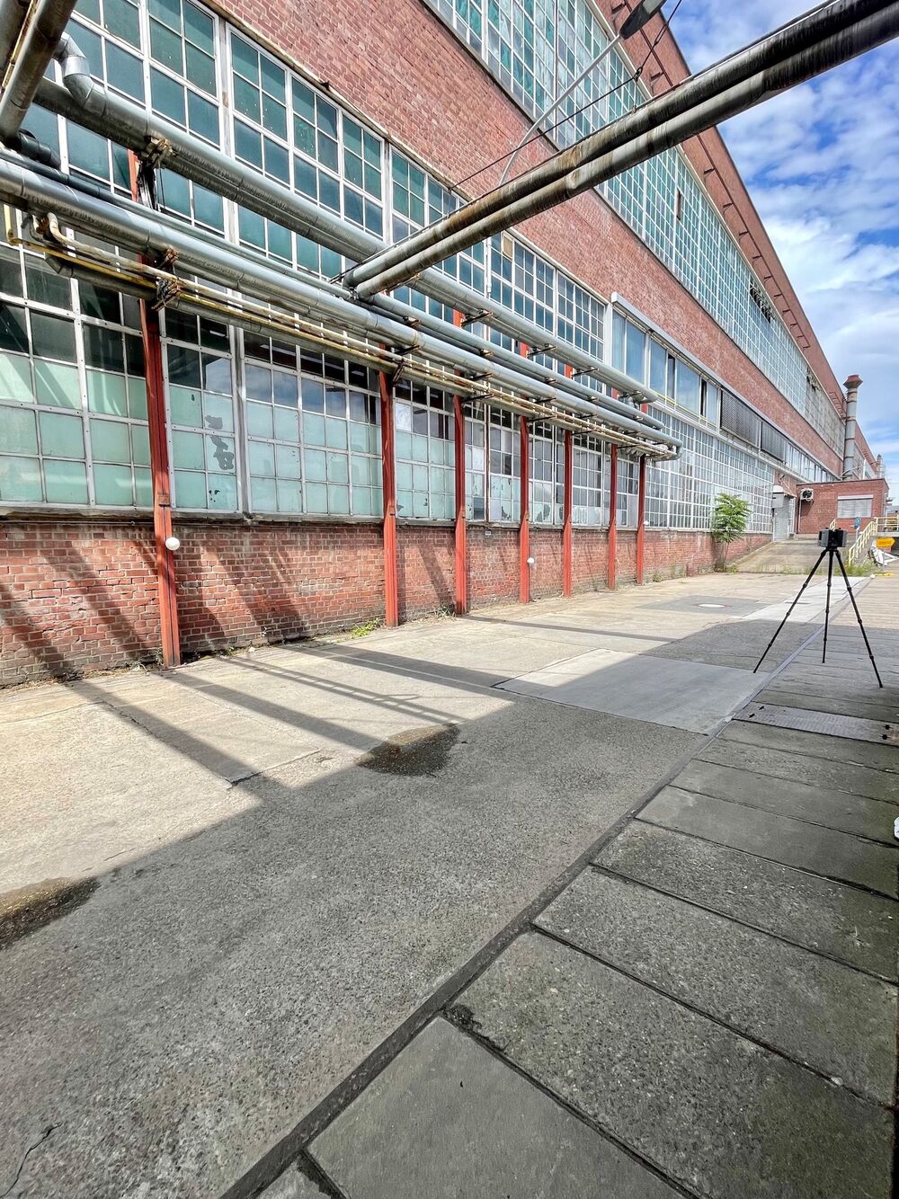 3D Laserscanning und Mobile Mapping einer alten Fertigungshalle von Opel in Rüsselsheim