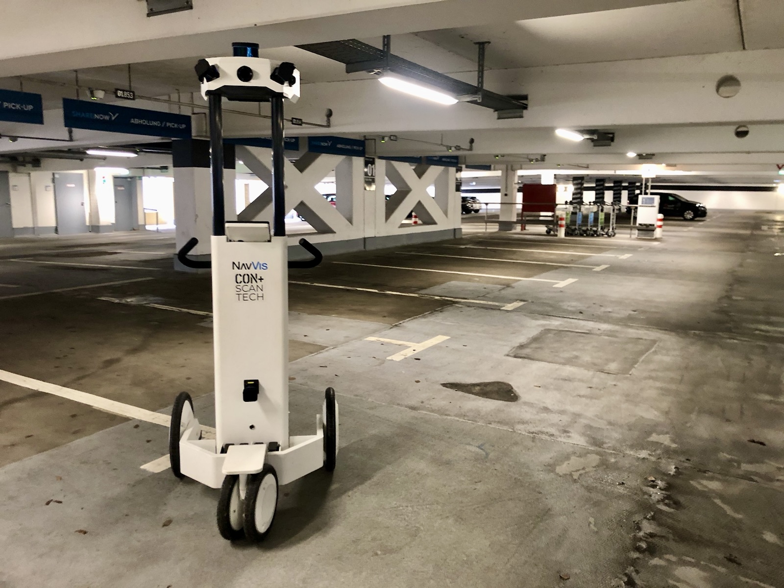 Laserscanning :: Parkhausebene im Flughafen München